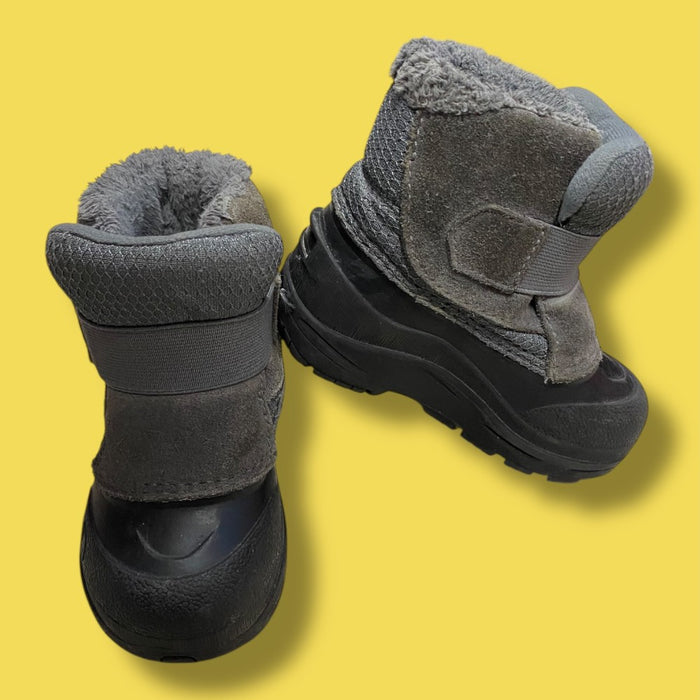 The North Face Boots 7