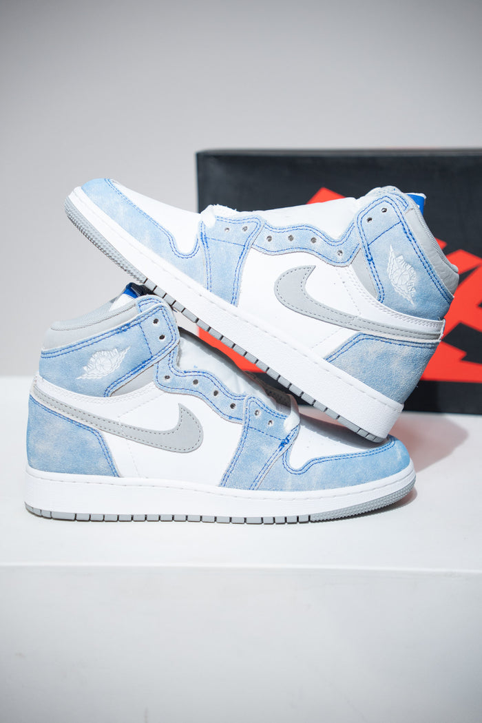 Jordan 1 High Hyper Royal GS (Taille 38)