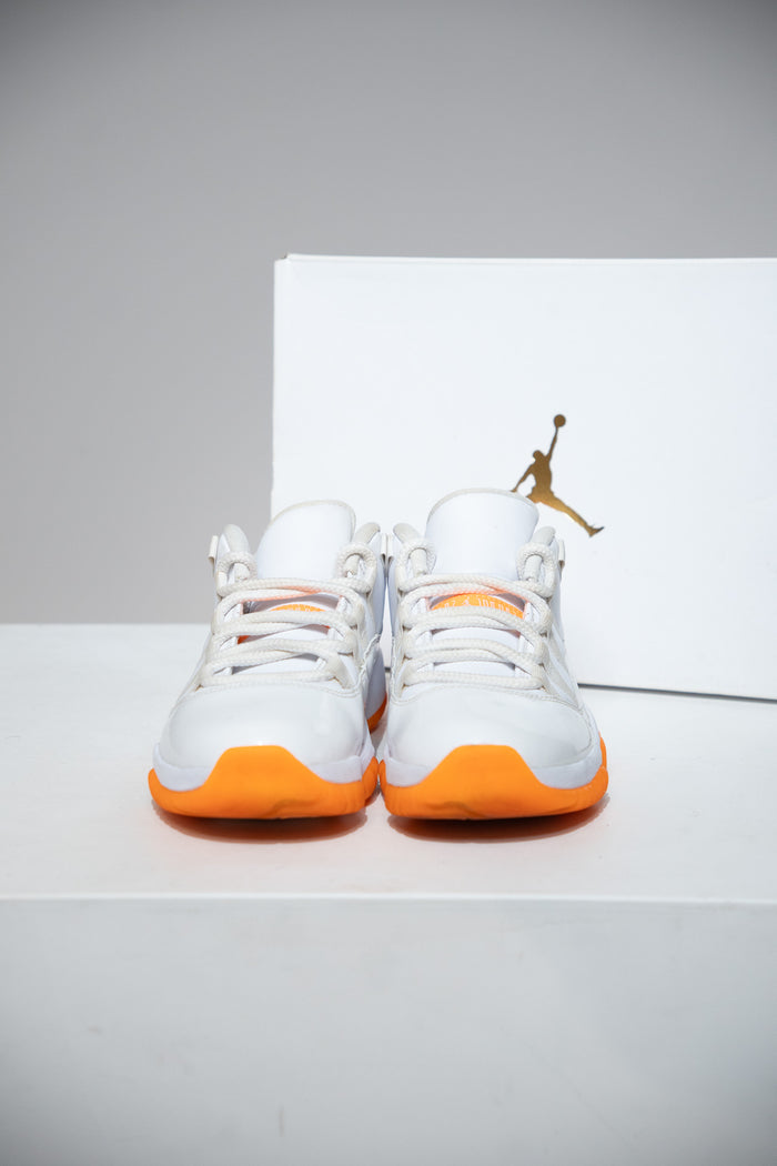 Jordan 11 Low Citrus (Taille 38,5)