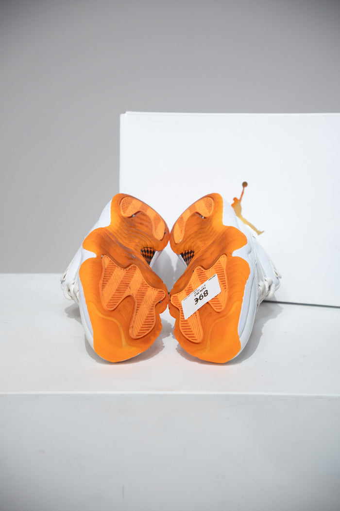 Jordan 11 Low Citrus (Taille 38,5)