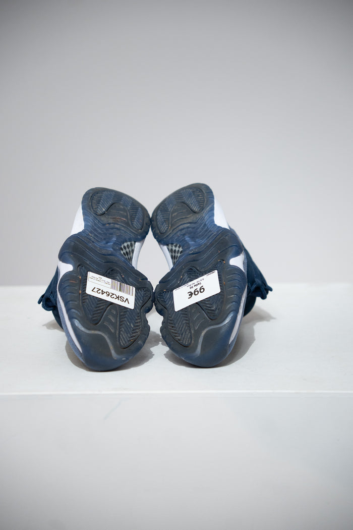 Jordan 11 Velvet (Taille 36)