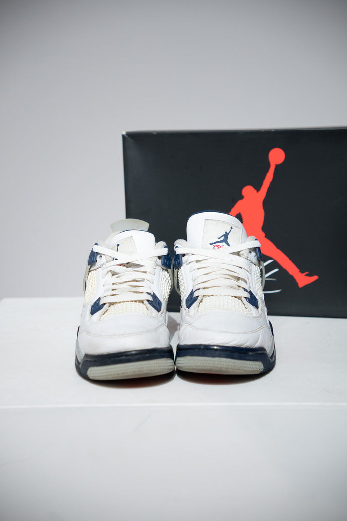 Jordan 4 Midnight Navy GS (Taille 39)