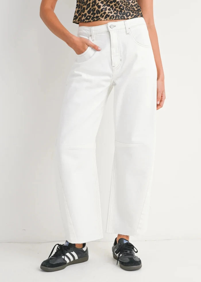JUST BLACK DENIM THE SEAMED BARREL JEAN – OFF-WHITE DENIM WITH A RELAXED, VINTAGE-INSPIRED FIT RAW HEM