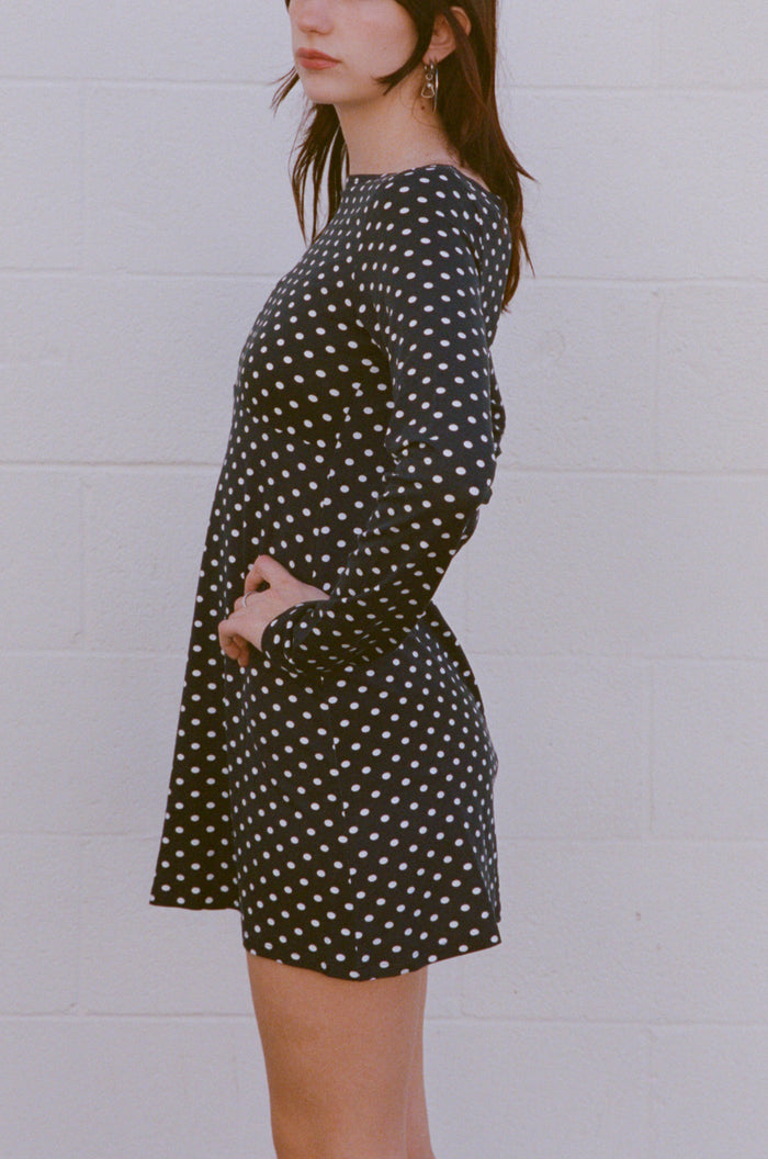 BOATNECK DRESS IN DOMINO DOT