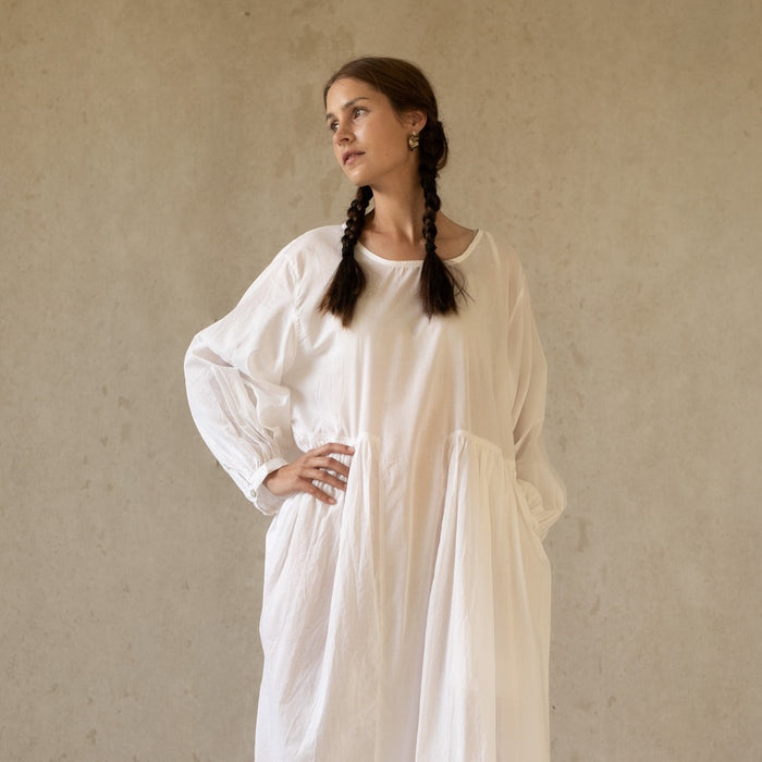 COTTON SEISOEN DRESS IN WHITE