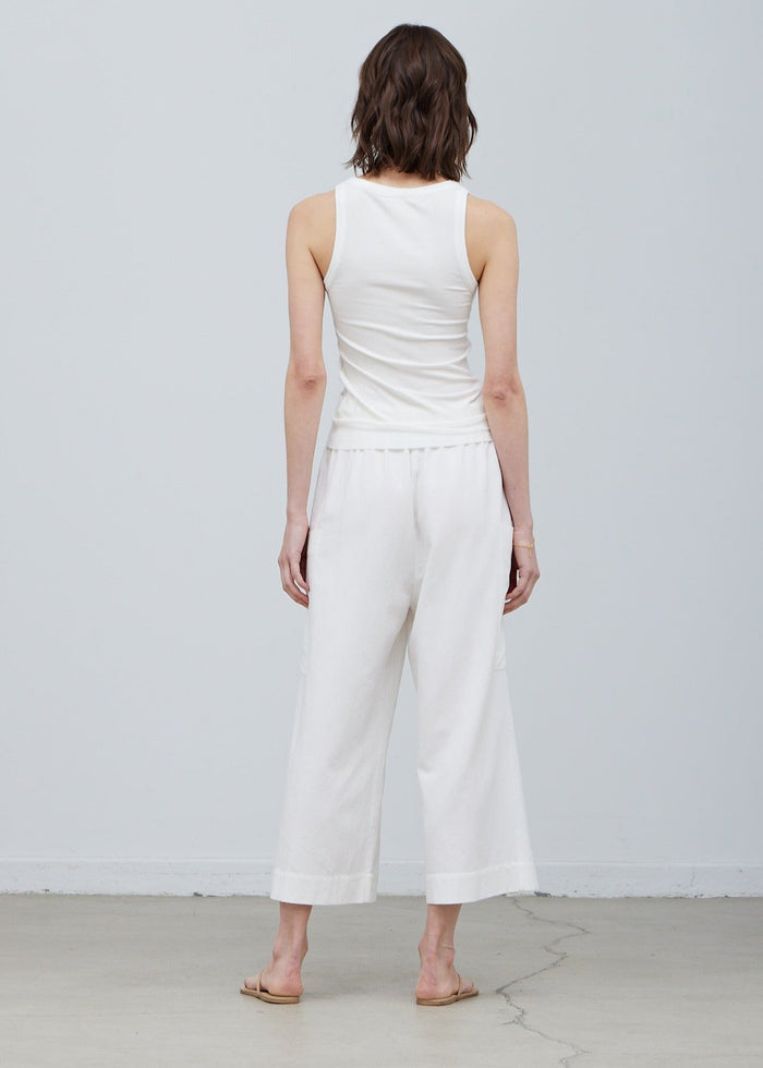 GRADE & GATHER THE BINDING RIBBED TANK TOP – A COMFORTABLE, FIGURE-FLATTERING STAPLE FOR EVERYDAY WEAR OFF WHITE COLOR