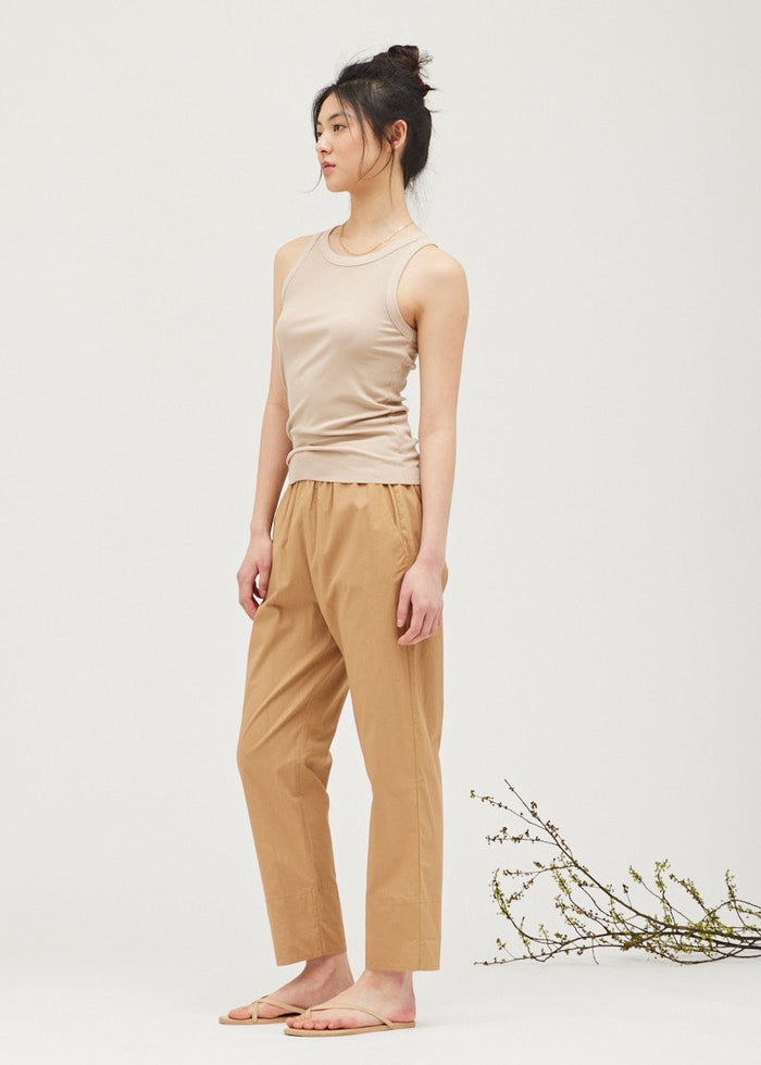 GRADE & GATHER THE BINDING RIBBED TANK TOP – A COMFORTABLE, FIGURE-FLATTERING STAPLE FOR EVERYDAY WEAR NATURAL COLOR
