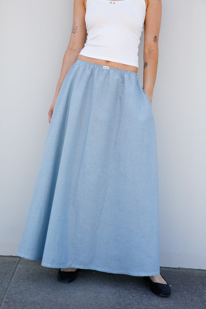 DREAM SKIRT IN CAPRI