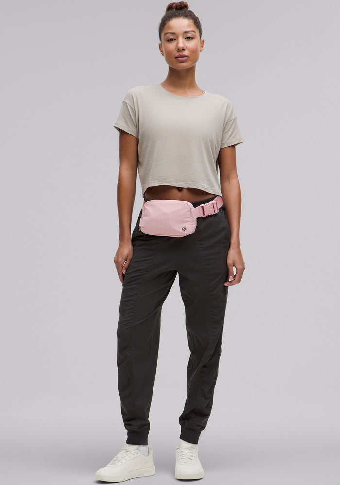 Everywhere Belt Bag 1L
