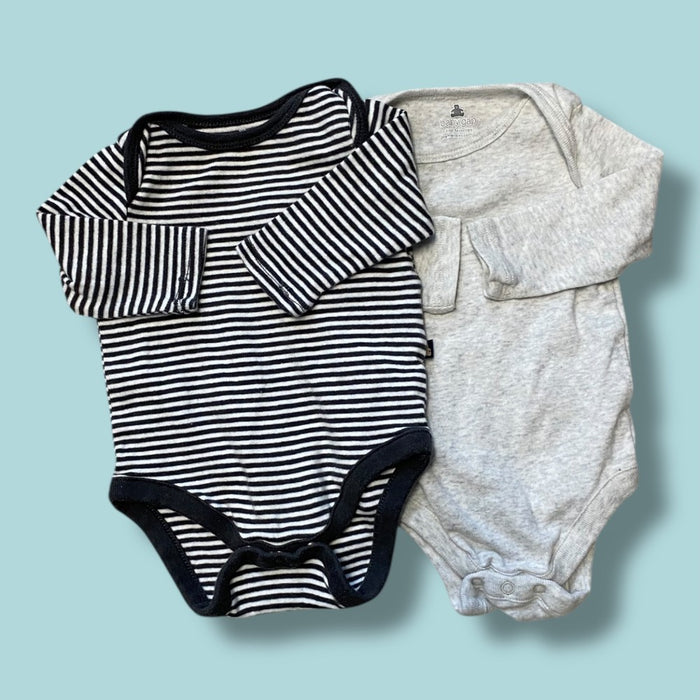 gap set of 2 bodysuits 0-3m
