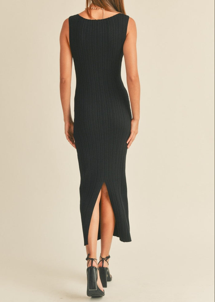 BLACK RIBBED KNIT SLEEVELESS MAXI DRESS