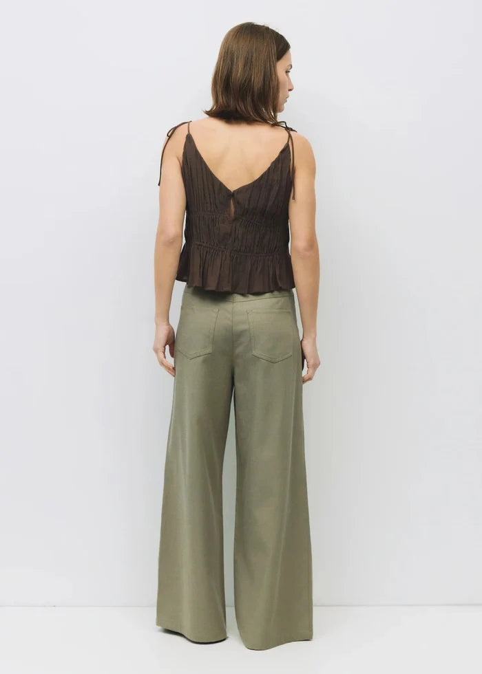 MOD REF THE KENDRA TOP – A CROPPED SLIP-STYLE TANK WITH GATHERED DETAILING AND ADJUSTABLE TIES BROWN COLOR