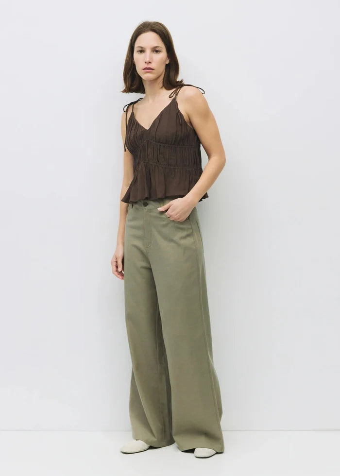 MOD REF THE KENDRA TOP – A CROPPED SLIP-STYLE TANK WITH GATHERED DETAILING AND ADJUSTABLE TIES BROWN COLOR