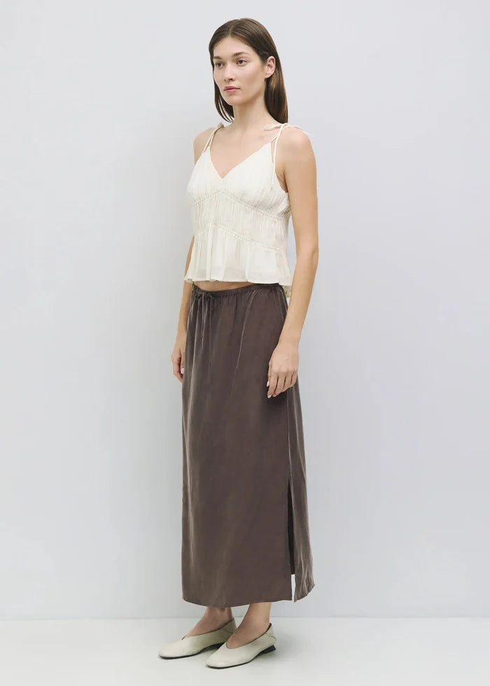 MOD REF THE KENDRA TOP – A CROPPED SLIP-STYLE TANK WITH GATHERED DETAILING AND ADJUSTABLE TIES CREAM COLOR