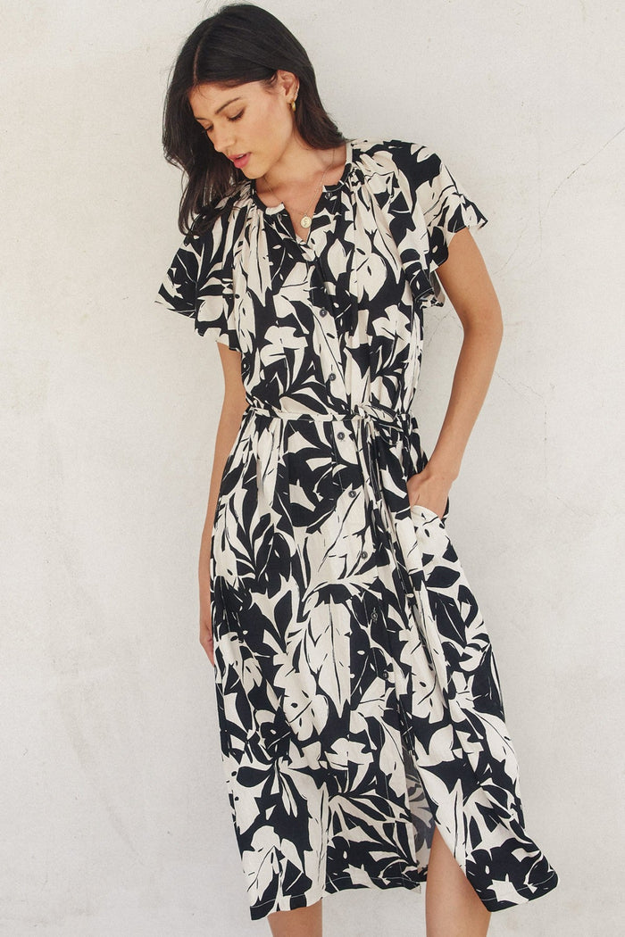DRESS FORUM LOVE LETTER GATHERED NECK BUTTON DOWN DRESS – LEAF SHADOW PRINT MIDI WITH FLIRTY FLOW AND A FEMININE FIT