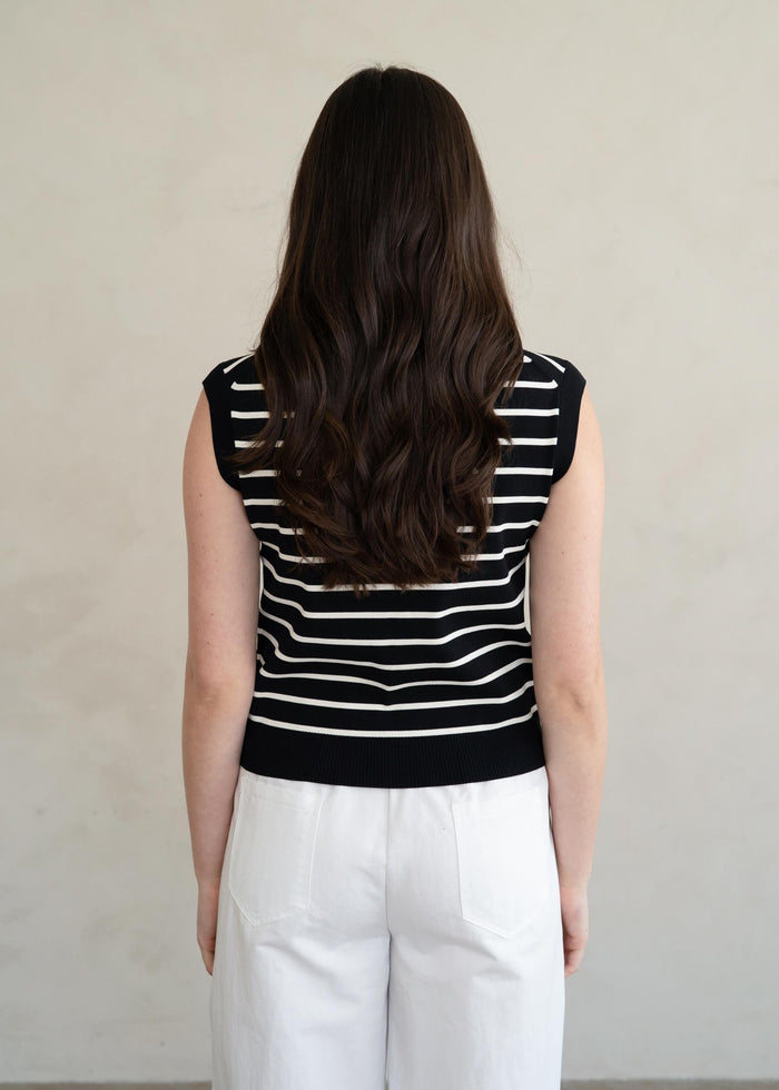 SLEEVELESS STRIPED KNIT TOP