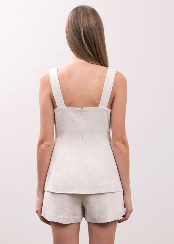 CLASSIC SLEEVELESS TOP
