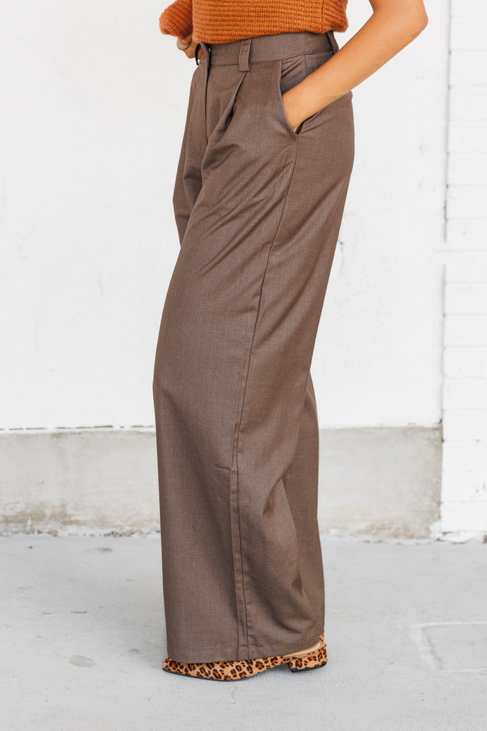 OLIVACEOUS TRUFFLE PLEATED PANTS