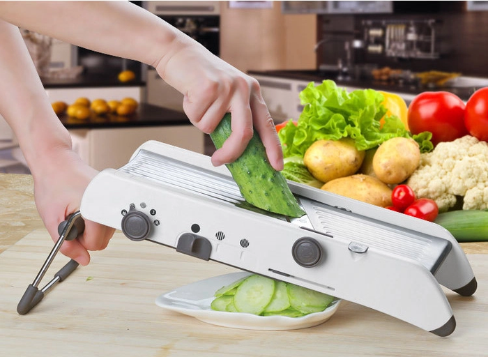 Premium 18-In-1 Vegetable And Fruit Food Mandoline Chopper Cutter And Slicer