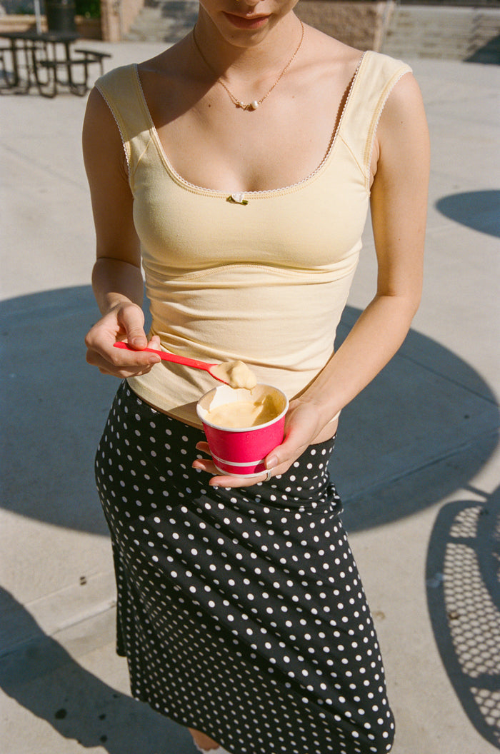 ROMANTIC TOP IN BUTTER