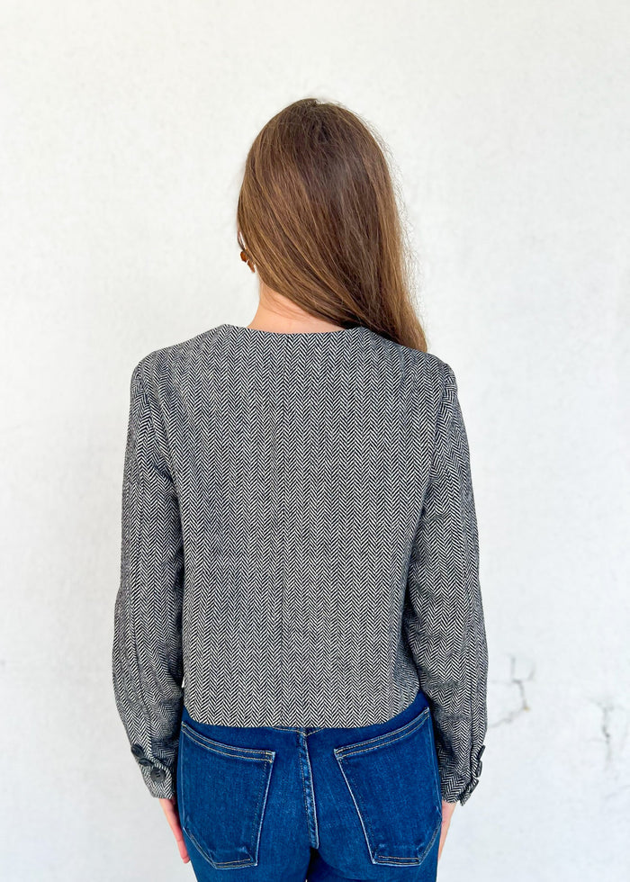 LONGSLEEVE JACKET