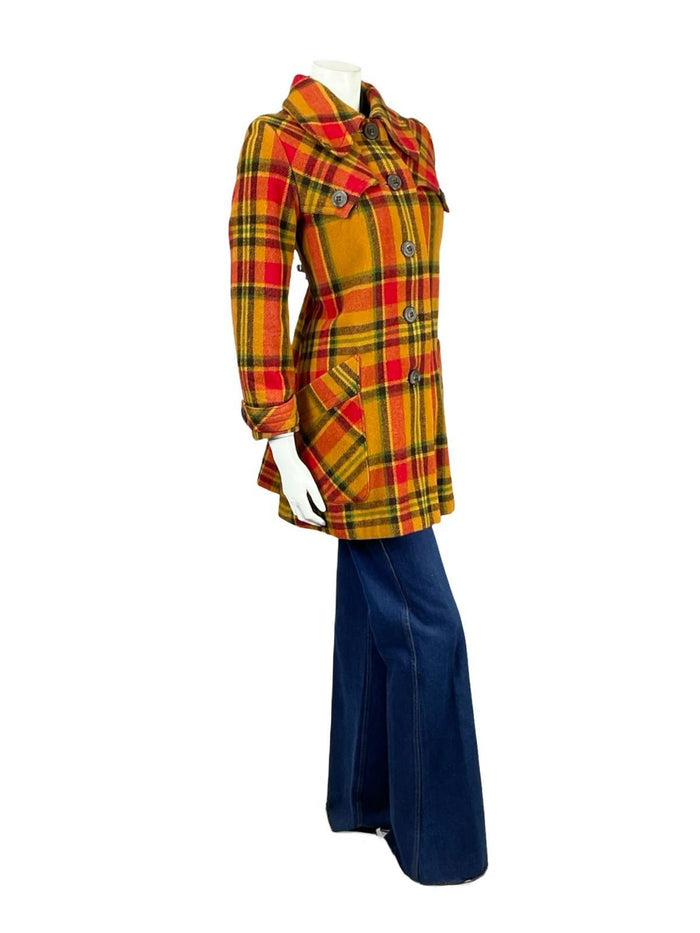 VTG 60S 70S BEIGE RED BLACK GREEN TARTAN PLAID MOD DOG EAR COLLAR COAT 12