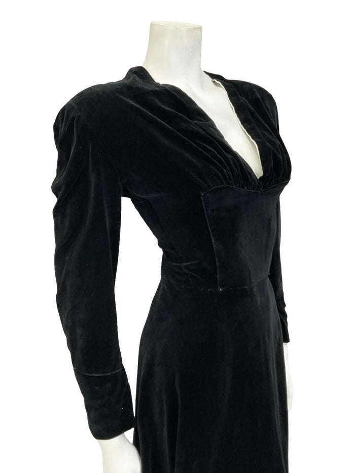 VTG 60S 70S BLACK VELVET LONG SLEEVE RUCHED PLUNGING MONOCHROME DRESS 10 12