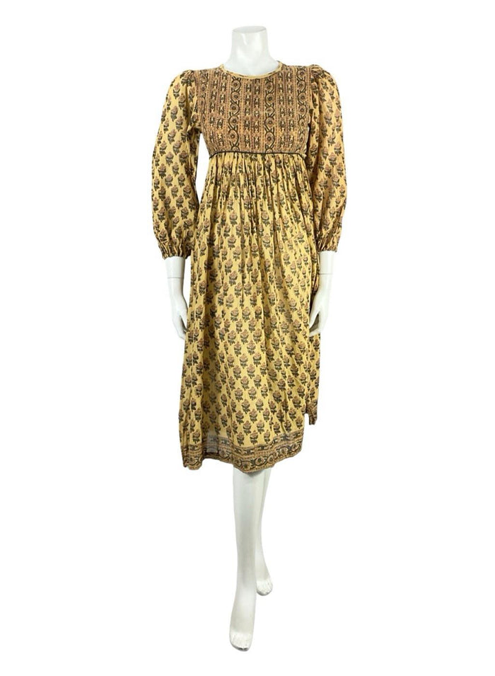 VTG 60S 70S BROWN BEIGE BOHO HIPPY INDIAN COTTON FLORAL SMOCK EMPIRE DRESS 4 6