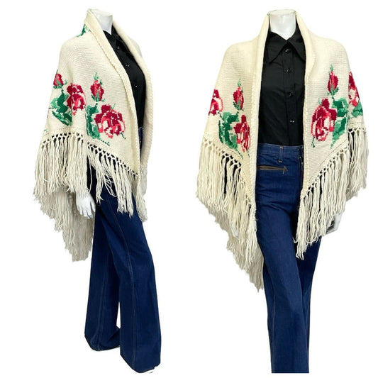 VTG 60S 70S CREAM PINK GREEN ROSE FLORAL FRINGED BOHO WOOL WRAP PONCHO ONE SIZE