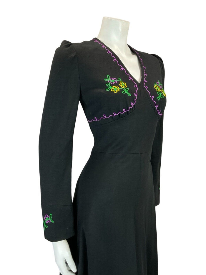 VTG 60S 70S EMBROIDERED BLACK PURPLE GREEN YELLOW FLORAL PLUNGING MIDI DRESS 8