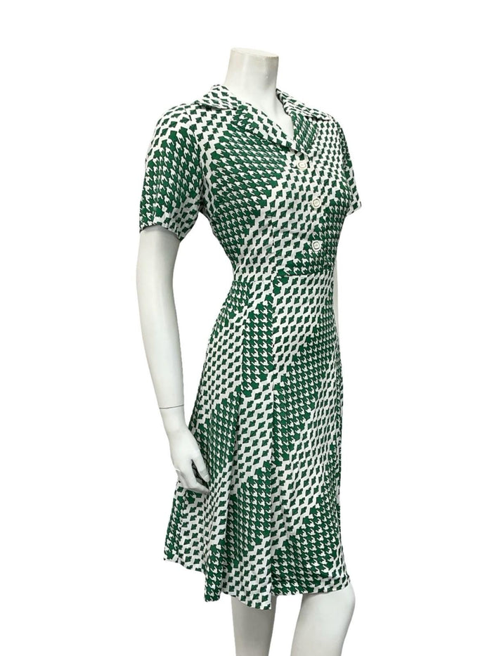 VTG 60S 70S WHITE GREEN GEOMETRIC HOUNDSTOOTH PLEATED SHIRT DRESS 12