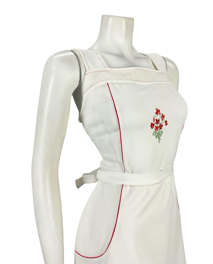 VTG 60S 70S WHITE RED COTTAGE FLORAL EMBROIDERY PINAFORE SUN DRESS 12