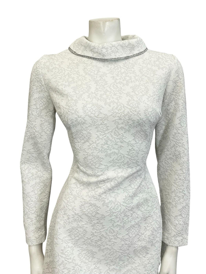 VTG 60S 70S WHITE SILVER MOD ROUND NECK LUREX GLITTERY PARTY BRIDAL? DRESS 10 12