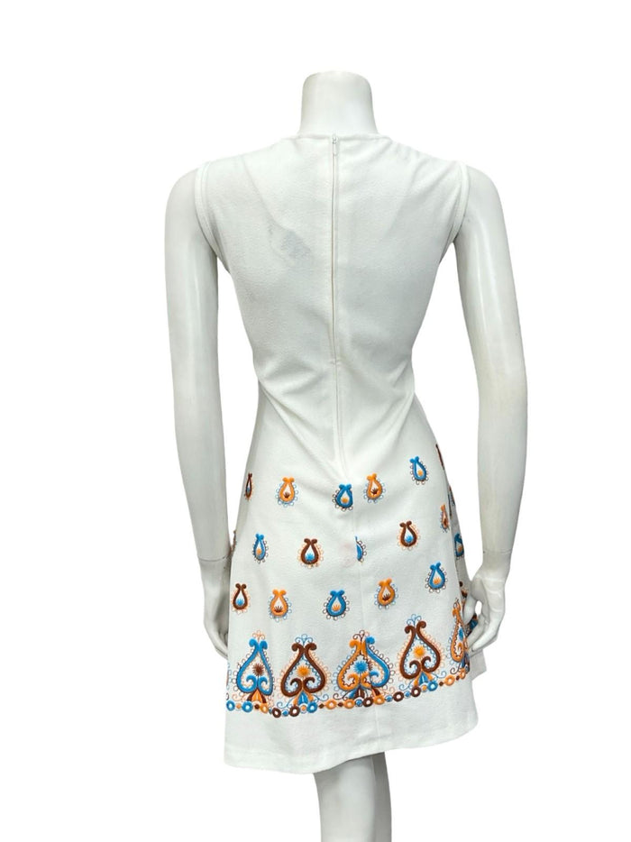 VTG 60S MOD GOGO FOLK WHITE ORANGE BROWN BLUE EMBROIDERED MINI DRESS 10