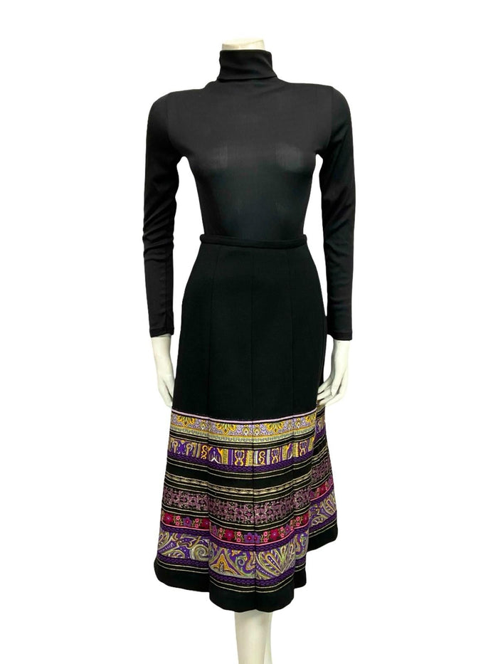 VTG 70S BLACK PURPLE YELLOW HIPPY FOLK FLORAL METALLIC TRIM QUILTED SKIRT 8
