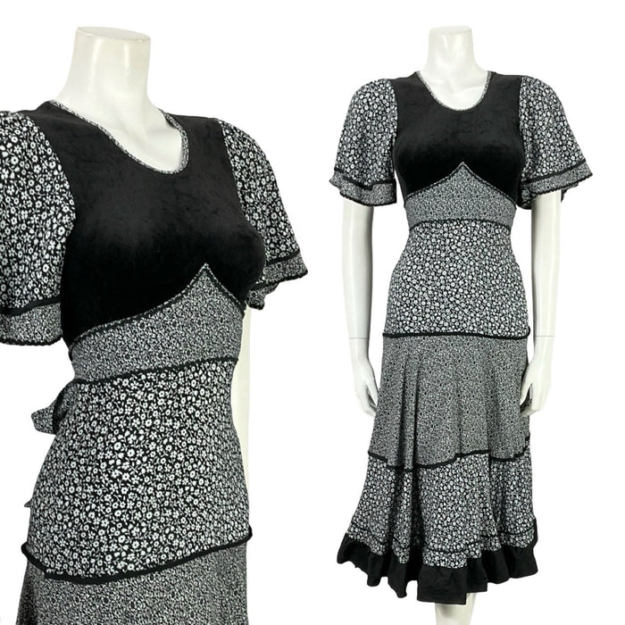 VTG 70S BOHO PRAIRIE BLACK WHITE TIERED TIE WAIST DITSY FLORAL DRESS 4 6
