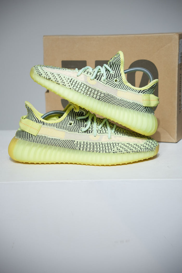 Yeezy 350 V2 Yeezreel (Taille 36)
